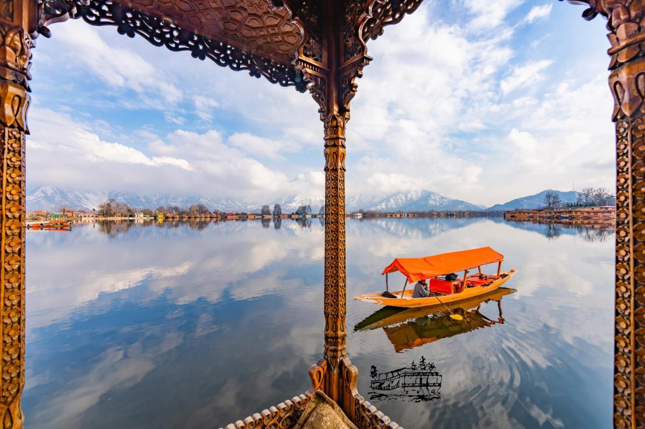 New Jacquline Heritage Houseboats Srinagar  Exterior photo