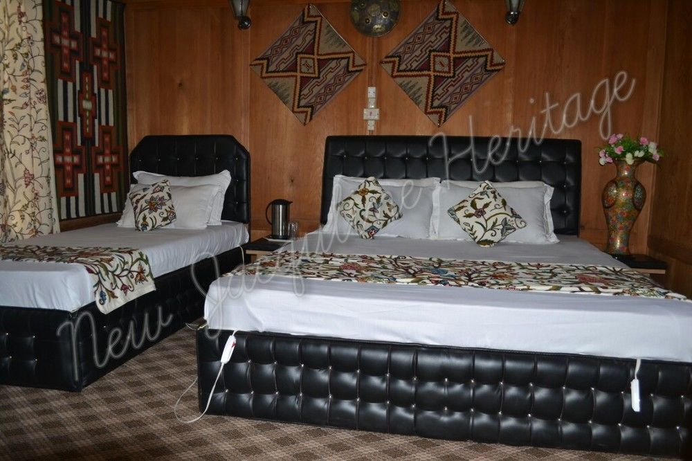 New Jacquline Heritage Houseboats Srinagar  Exterior photo