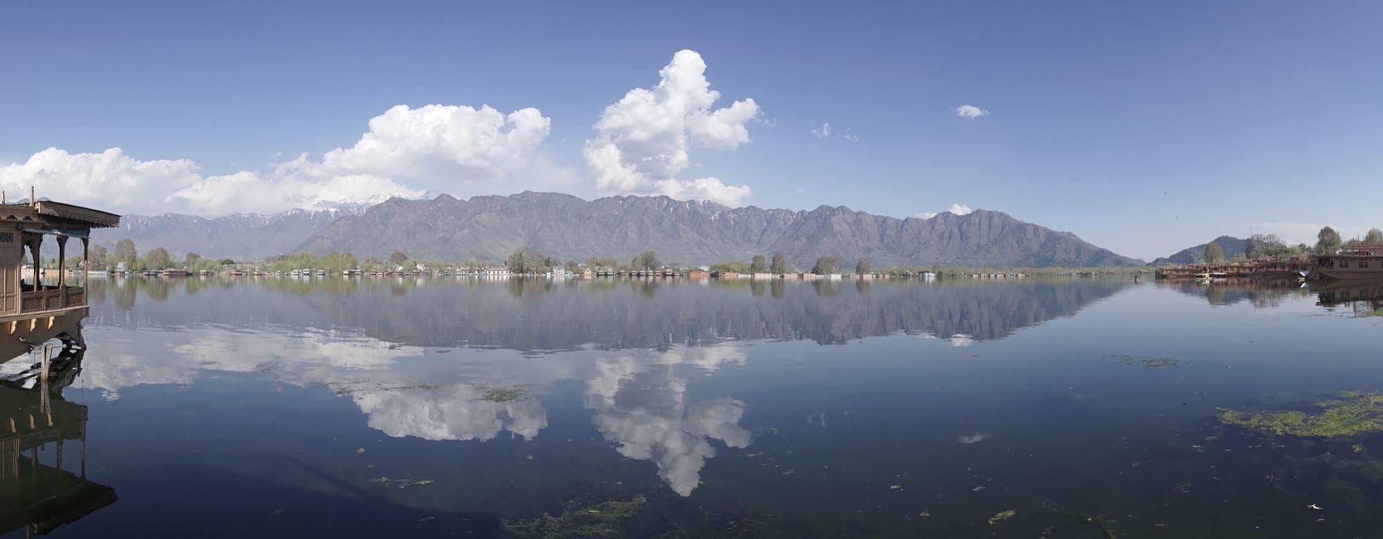 New Jacquline Heritage Houseboats Srinagar  Exterior photo